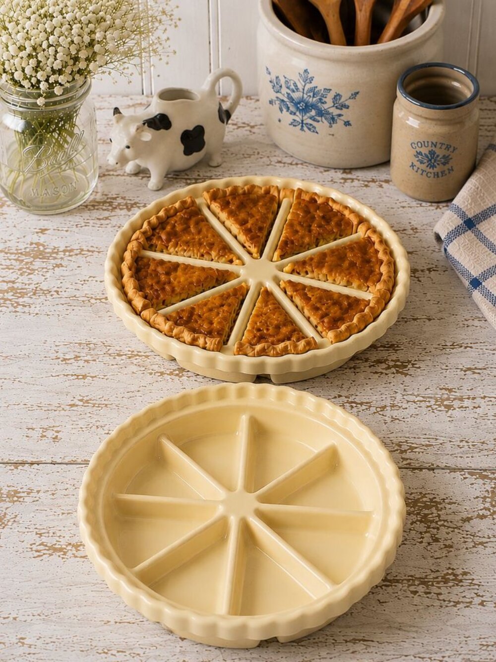 NEW Chantal 8-Slice Ceramic Pie Serving Dish 8" Plate Divider Baker Quiche Tart